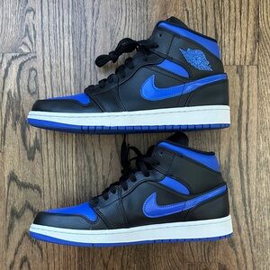 Air Jordan 1 Mid